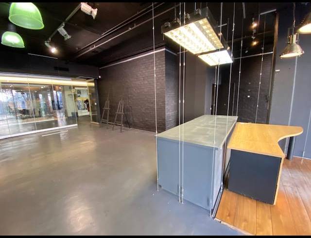 90M² RETAIL TO LET IN DE WATERKANT